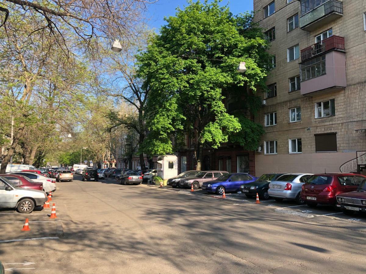 Center City Apartment Odessa Buitenkant foto
